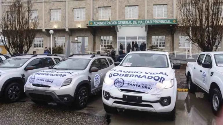 Santa Cruz: no se podrán usar autos oficiales fuera del horario laboral.