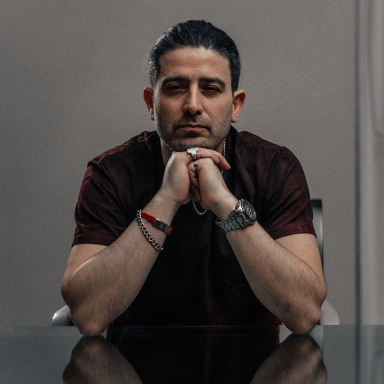 A pesar del éxito en Buenos Aires, su hogar está en Neuquén. A pesar del éxito en Buenos Aires, su hogar está en Neuquén.