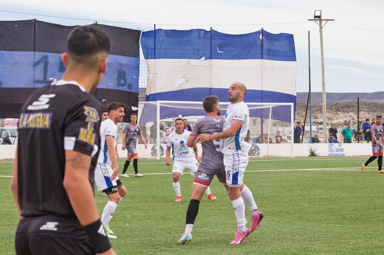 Osinaga llegó al León en el mercado de invierno. Osinaga llegó al León en el mercado de invierno.