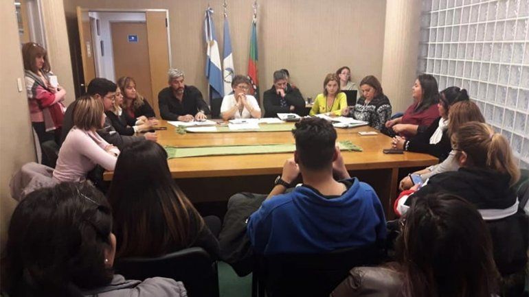 El CPEM 85 de Plaza Huincul trasladó su reclamo de infraestructura escolar al CPE