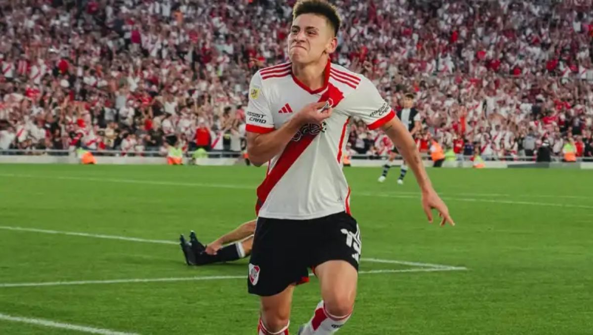 La bomba que se activó sobre el futuro del Diablito Echeverri en River