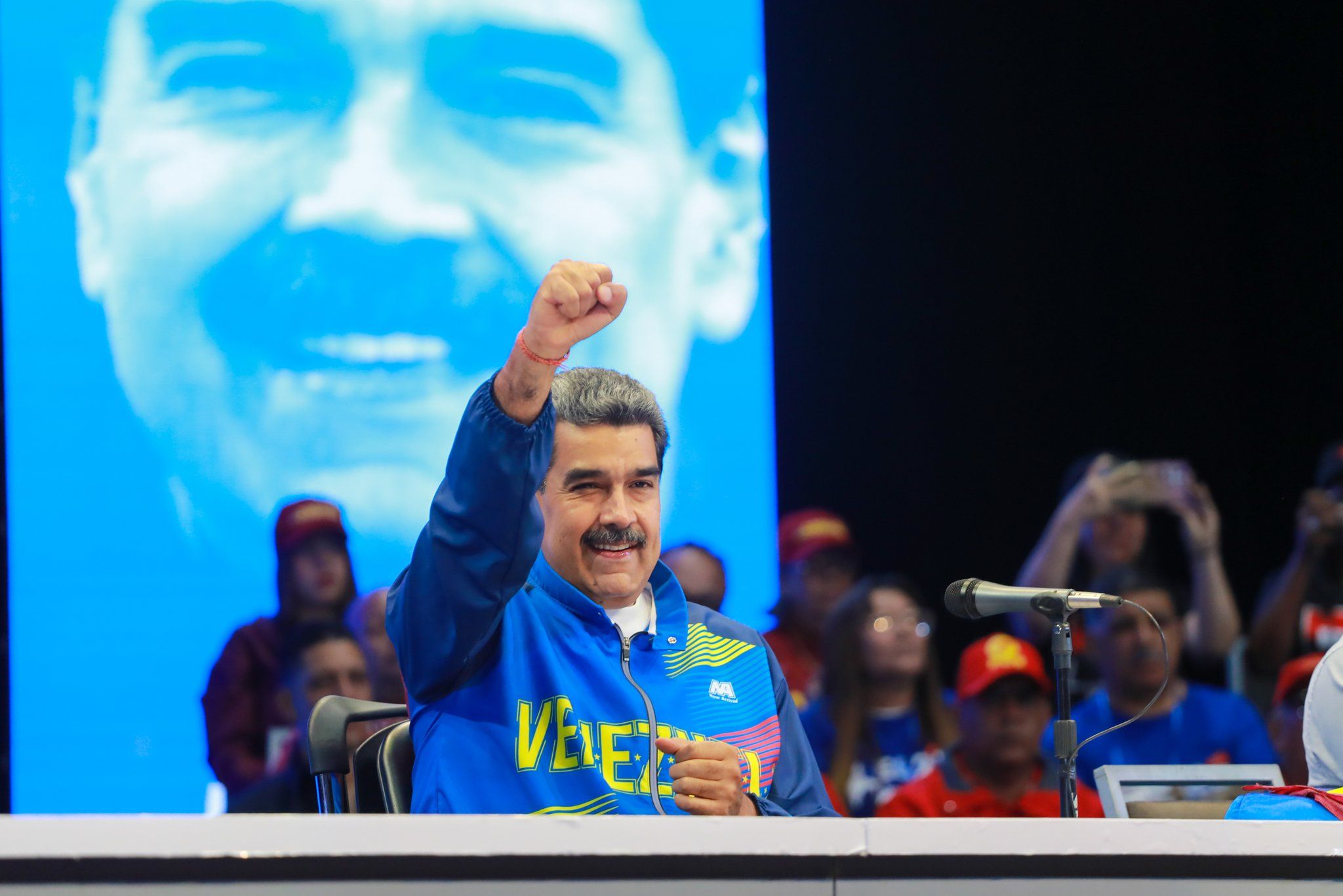 Maduro construye cárceles para manifestantes opositores