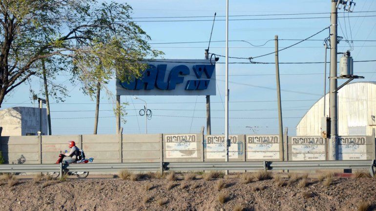 La cooperativa pasó por una semana muy polémica. Los concejales criticaron los altos salarios que cobra el personal que está en la conducción.