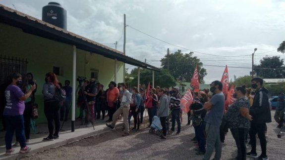 Senillosa: conflicto entre vecinos y la muni por terrenos