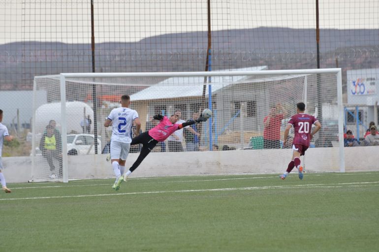 El León batalló, pero no pudo triunfar en su debut en los playoffs. (Prensa Rincón) El León batalló, pero no pudo triunfar en su debut en los playoffs. (Prensa Rincón)