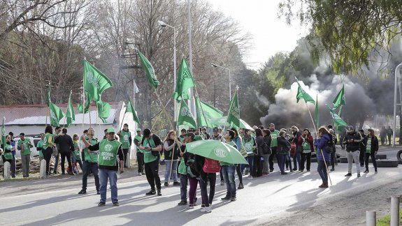 Puentes: ATE levantó el corte y se normaliza el tránsito