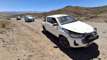 volco una hilux en el norte neuquino: iba a atenderse con la curandera de el cholar volco una hilux en el norte neuquino: iba a atenderse con la curandera de el cholar