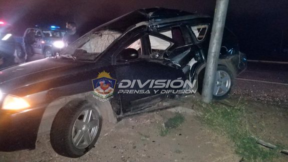 Chocó contra un poste en la Autovía Norte y se mató