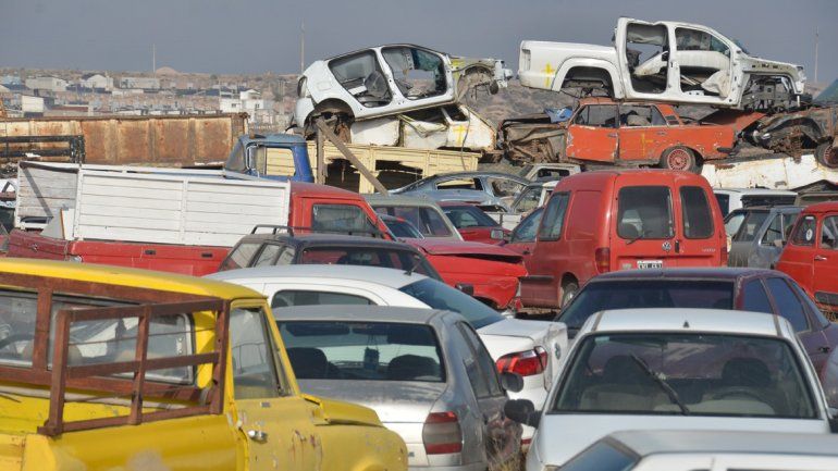 El depósito municipal está a pleno y comenzarán a reducir vehículos.