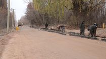plan orgullo neuquino: ahora avanza en la avenida chivilcoy, troncal de importancia estrategica en la comunicacion vial