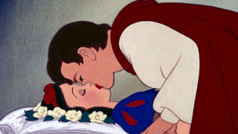 Conflicto con Disney: feministas piden cancelar Blancanieves