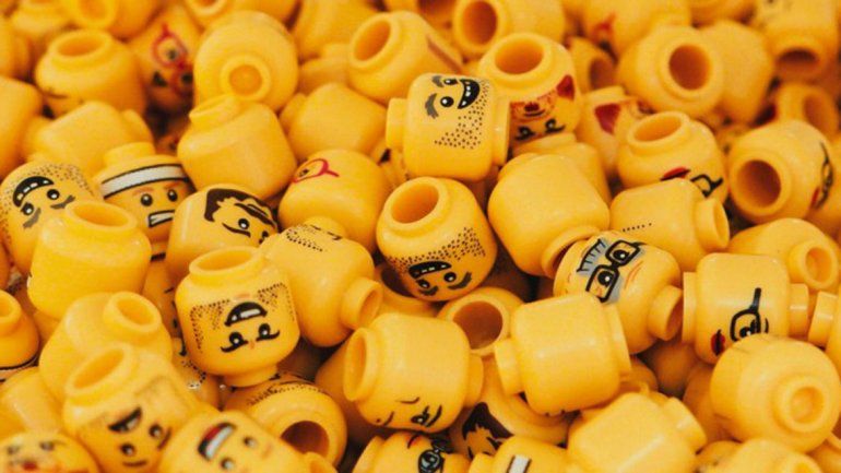 Qué pasa si tragás la cabeza de un Lego