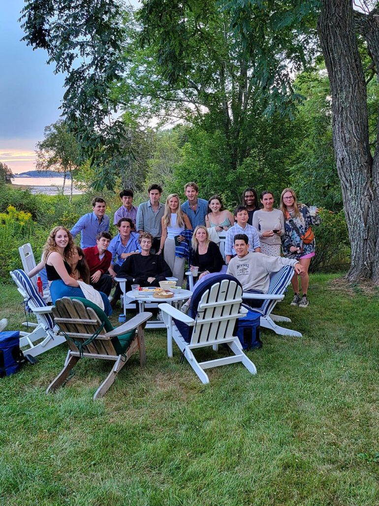 Antes de morir, Frederik de Luxemburgo llamó a su familia a la habitación y se despidió de cada uno de ellos. Antes de morir, Frederik de Luxemburgo llamó a su familia a la habitación y se despidió de cada uno de ellos.