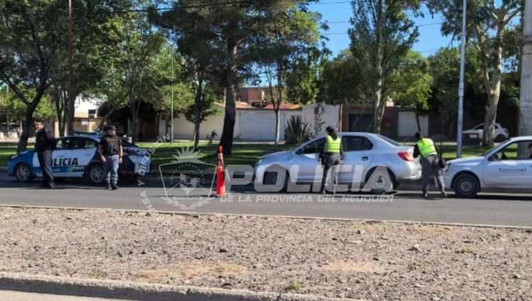 El operativo se desarrolló este jueves por la mañana en varios sectores de Neuquén.