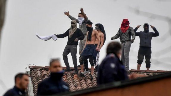 Liberan a presos en todo el mundo por el COVID-19