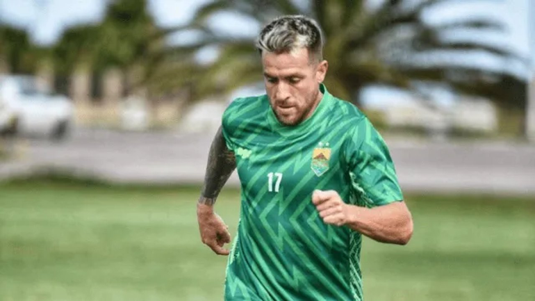 Julio Buffarini destrozó al empresario Foster Gillett tras jugar en el fútbol uruguayo