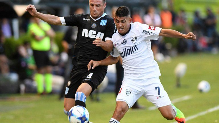 Con uno menos, Racing lo dio vuelta y le ganó 3 a 2 a Quilmes