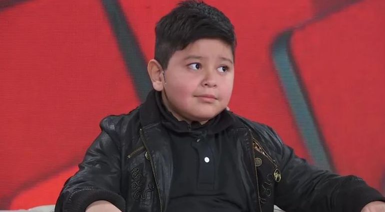 Dieguito Fernando Maradona terminó sexto grado: las fotos con su mamá