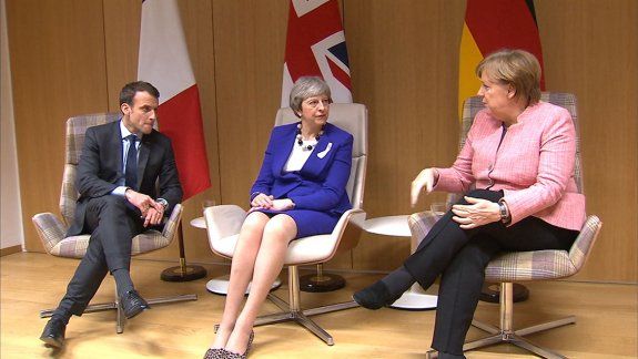 Brexit: Alemania y Francia hacen un guiño a May