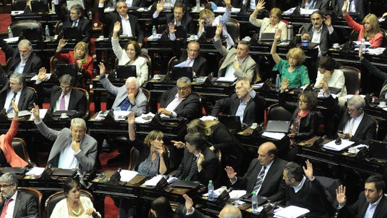 La iniciativa fue presentada por el senadorJuan Manuel Abal Medina.