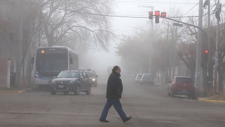 La niebla se hizo presente en la mañana de este sábado en Neuquén.