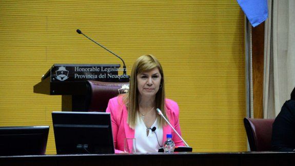 La suspendida vicegobernadora Gloria Ruiz realizó gastos que dificilmente pueda justificar.