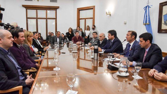 A partir de mayo todos los planes sociales estarán bancarizados