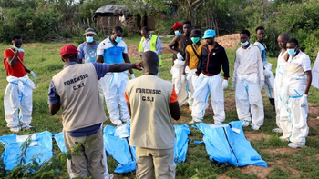 suicidio en masa: ya son mas de 200 los muertos suicidio en masa: ya son mas de 200 los muertos