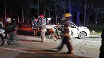 El choque se produjo cuando la camioneta Amarok embistió de atrás a un Peugeot 206 en el que viajaba la familia que perdió la vida. El choque se produjo cuando la camioneta Amarok embistió de atrás a un Peugeot 206 en el que viajaba la familia que perdió la vida.