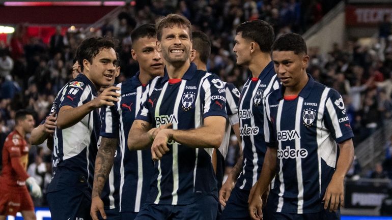 El Rayados de Monterrey se prepara para jugar contra River