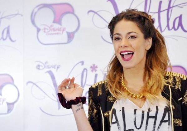 El fenómeno Violetta llega a los libros, junto a Frozen