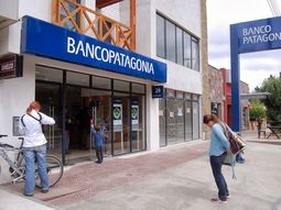 El hecho ocurrió en una sede del Banco Patagonia en la región. El hecho ocurrió en una sede del Banco Patagonia en la región.