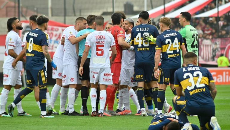 La inesperada canción de los hinchas de Barracas para sus jugadores en la derrota ante Boca