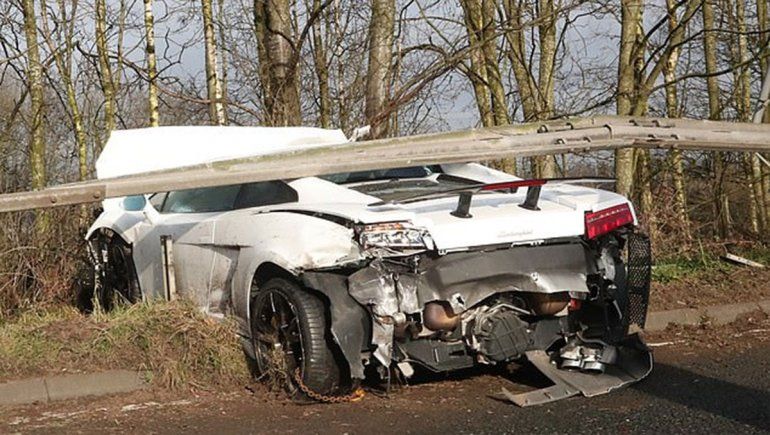 El milagro de Sergio Romero: Salió ileso de un tremendo accidente en Manchester