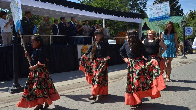 Festejo con proyección de obras importantes
