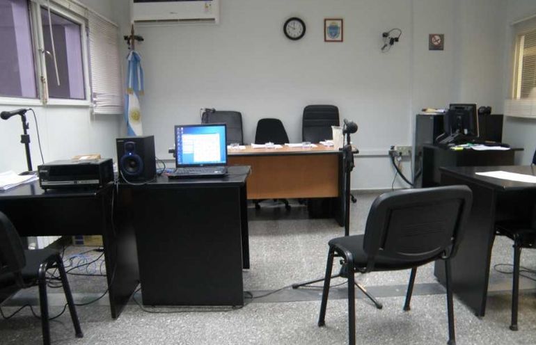 La audiencia se llevó a cabo en el Juzgado de Paz de Dolavon, Chubut. La audiencia se llevó a cabo en el Juzgado de Paz de Dolavon, Chubut.