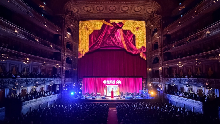 Sancor Seguros celebró sus 80 años con una gala en el Teatro Colón