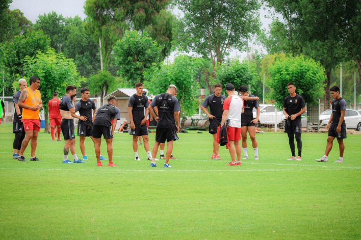 Copa Argentina: por los positivos en Huracán, se reprogramará el partido en Cutral Co