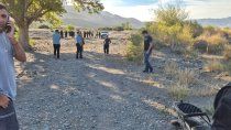 Se intensificó la búsqueda de la mujer desaparecida en el río Neuquén