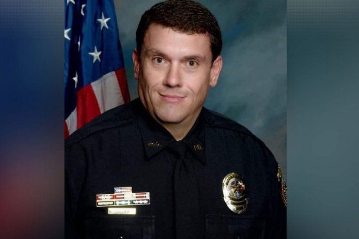 Detuvieron a un ex jefe de policía con una triple vida