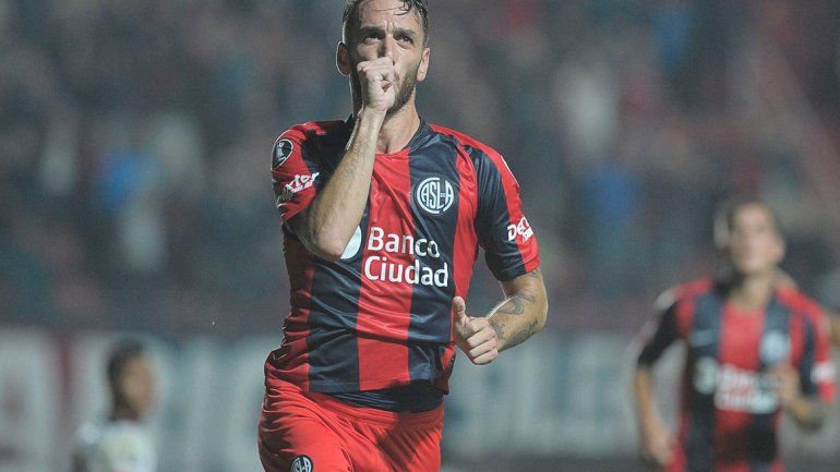 El Ciclón va bien, el resto debe remar