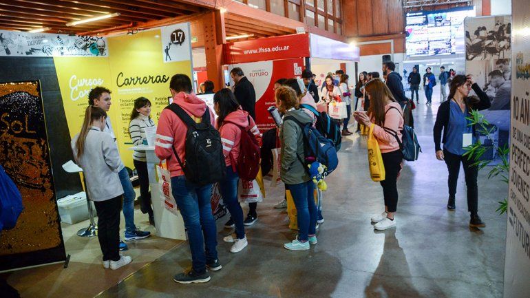 Ocho mil estudiantes  pudieron evaluar las ofertas educativas