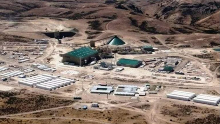 La mina de oro Cerro Negro, donde un joven minero se desvaneció y murió durante un momento de descanso. La mina de oro Cerro Negro, donde un joven minero se desvaneció y murió durante un momento de descanso.