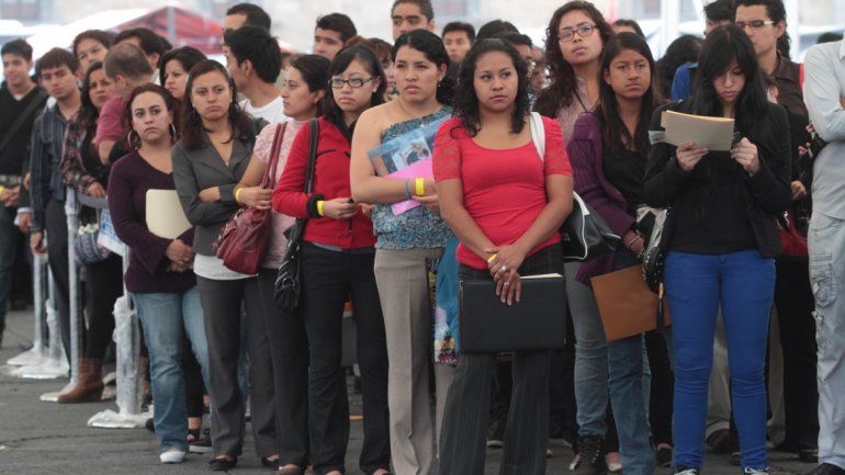 Las mujeres jóvenes son las que más sufren el desempleo