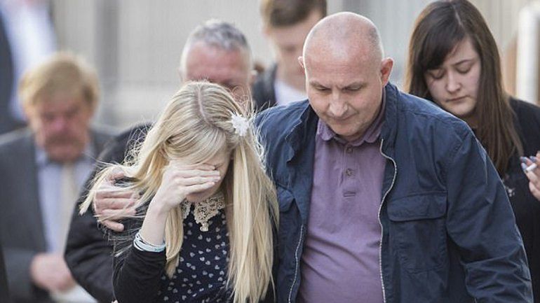 Los papás quedaron destrozados tras la decisión de la Justicia.