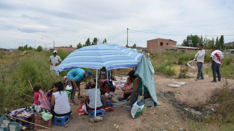 Vecinos llegaron a un acuerdo y levantaron la toma