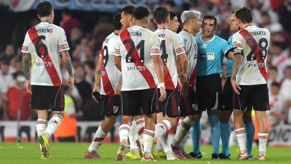 El pedido de River a la AFA con respecto al árbitro Paletta tras la polémica en el Superclásico