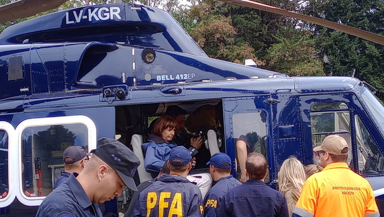 Patricia Bullrich llegó a El Bolsón para evaluar la situación del incendio forestal