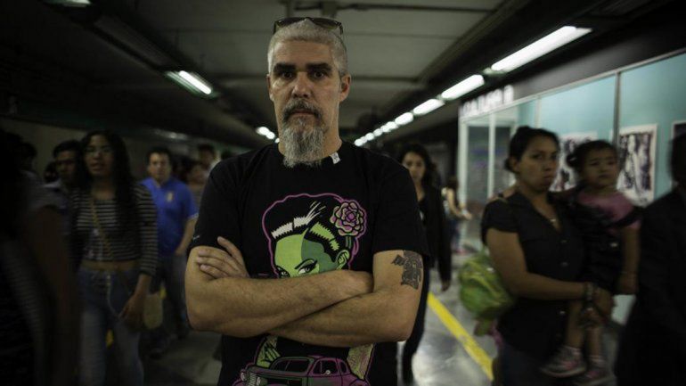 Un neuquino y su familia en medio de tanto horror.