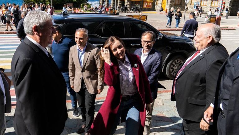 Victoria Villarruel llegó a Villa La Angostura y se reunió con el intendente de Bariloche
